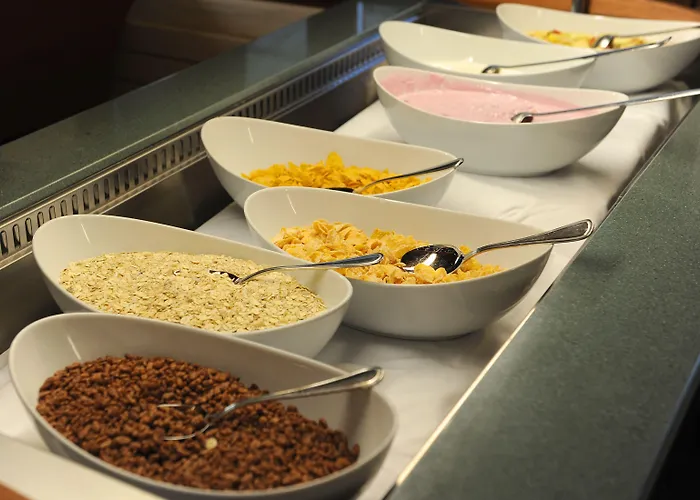 Alpha Отель Тун